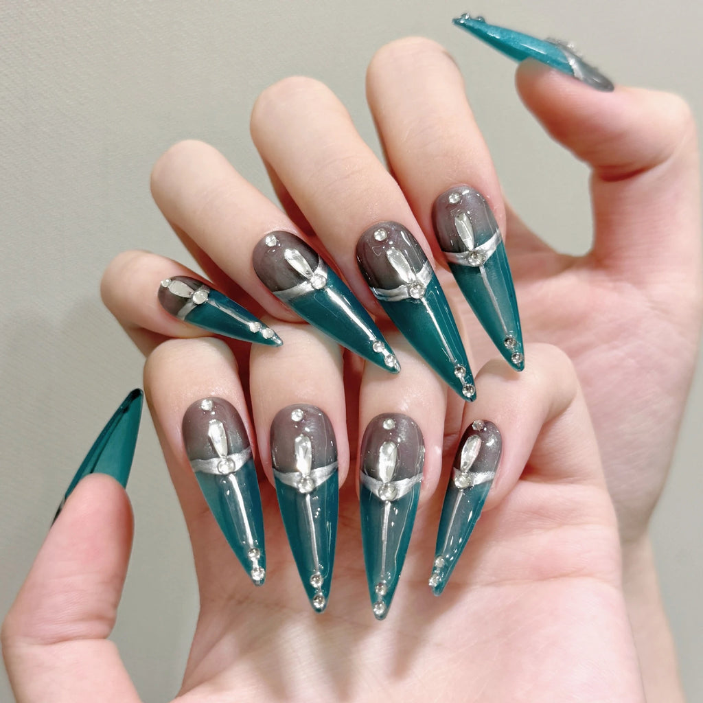 10PCS Handmade False Nail Sweet Cool Hot Girl Green Metal Fake Nail Removable  Wearing Nail For girl